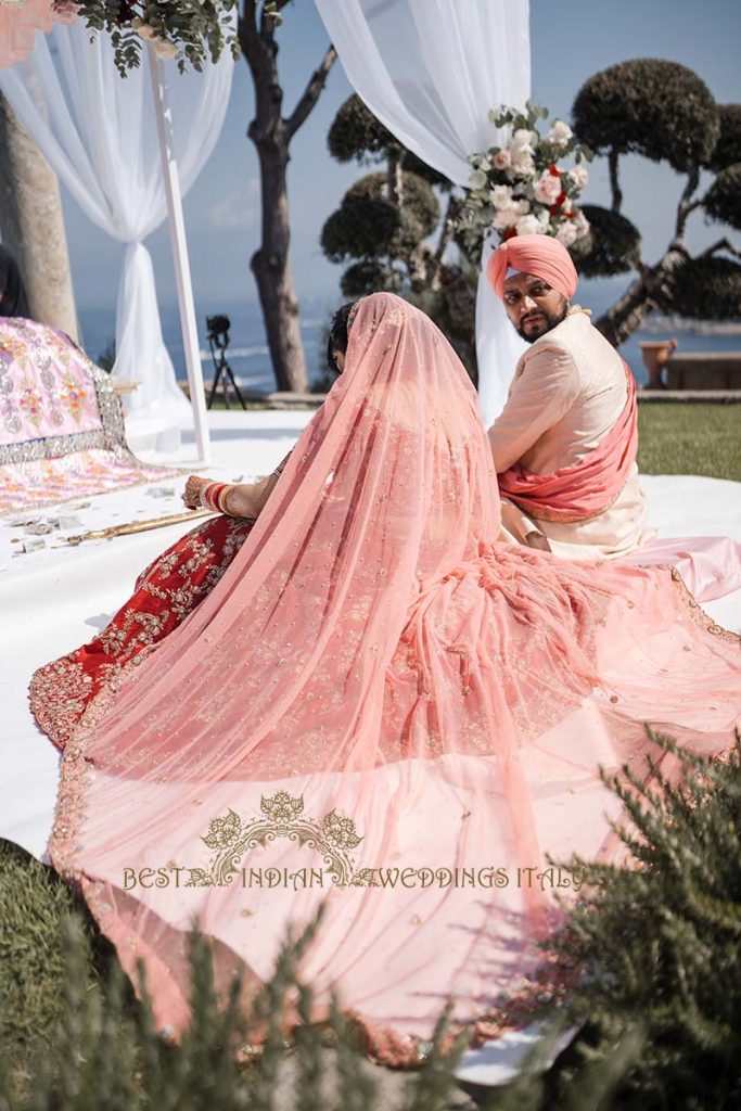 indian couple wedding ceremony italy 683x1024 - Traditional Sikh wedding in a breathtaking seaview Villa in Italy