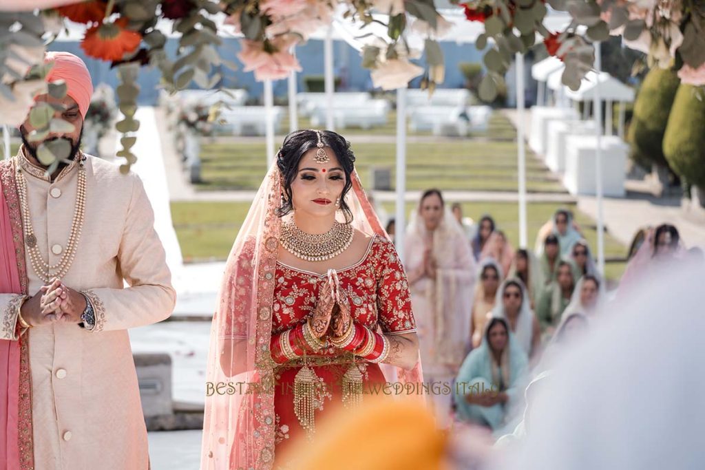 outdoor anand karaj italy 1024x683 - Traditional Sikh wedding in a breathtaking seaview Villa in Italy