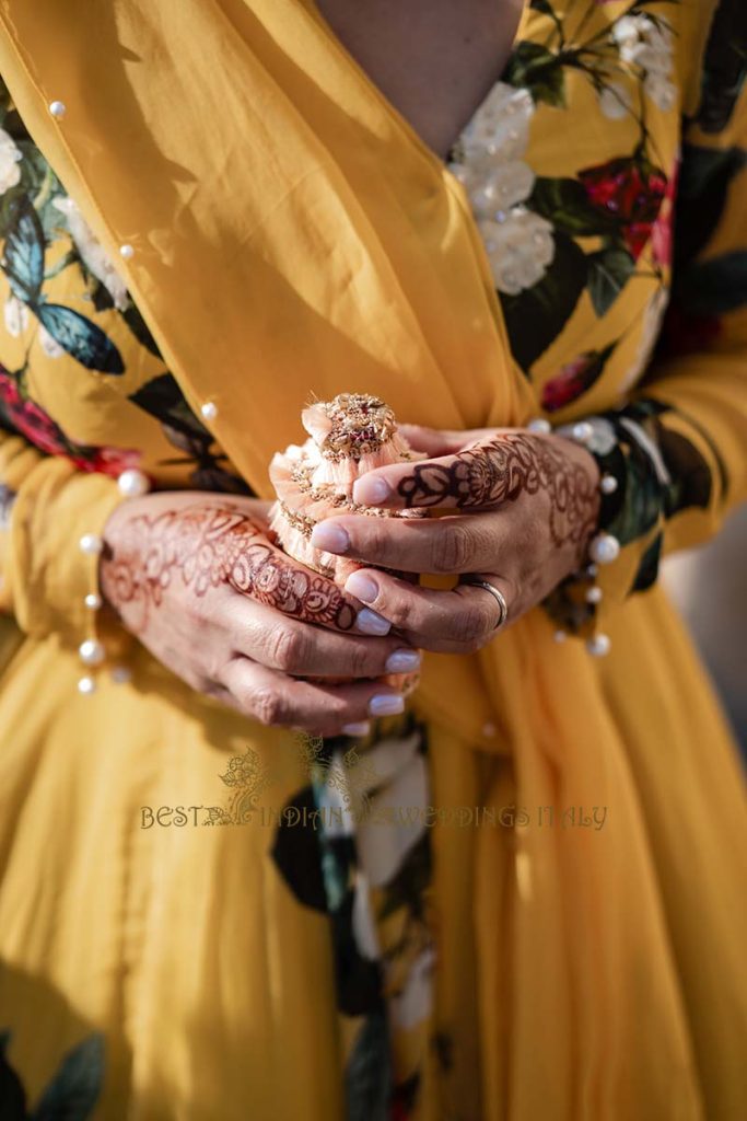 traditional indian outfit 683x1024 - Sikh pre-wedding event with the backdrop of the crystalline sea