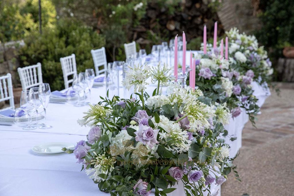 liliac theme wedding decor 1024x683 - Romantic Hindu Wedding in an Italian Castle: A Serene Union in Umbria